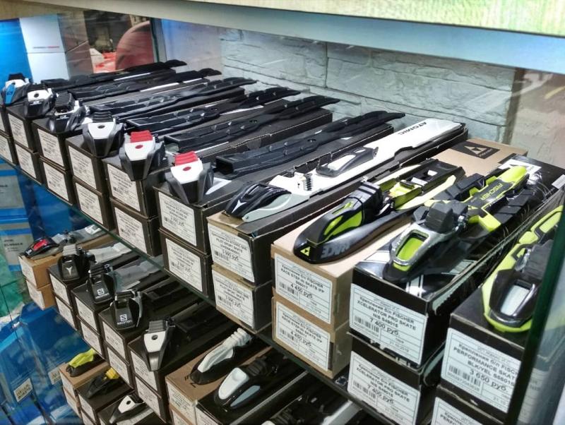 Свежая поставка беговых лыж, ботинок и креплений Atomic, Salomon, Fischer 